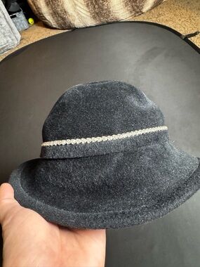Betmar New York Black Fur Felt Cloche Hat Rhinestone Band Vintage